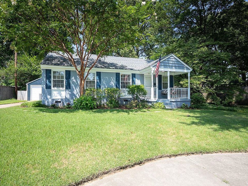 1st image of 84 S Larchmont Cir