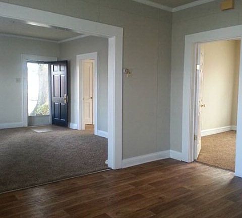 2nd image of 907 Hamilton St