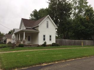 229 W 3rd St, Rochester, IN 46975