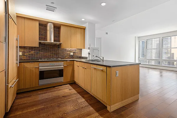 Rented by Level Group | media 1