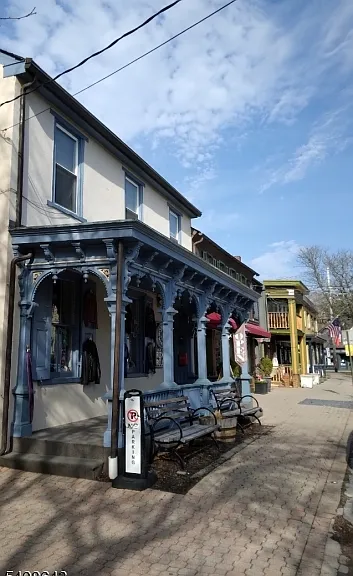 41 Bridge St — Photo 2