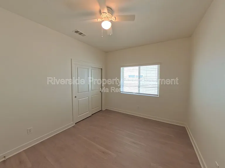 2921 Gibson St — Photo 25