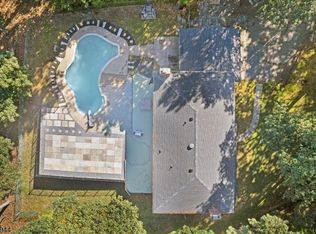 43 Dodie Dr, Parsippany, NJ 07054