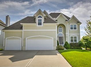 3821 SW Boulder Dr, Lees Summit, MO 64082