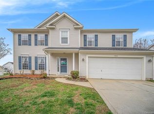7034 Winter Garden Dr, Concord, NC 28025
