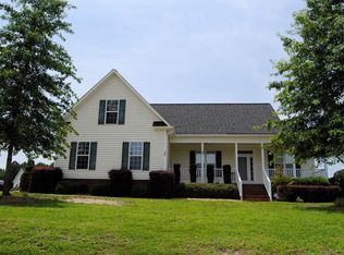 100 Clayside Dr, Pikeville, NC 27863