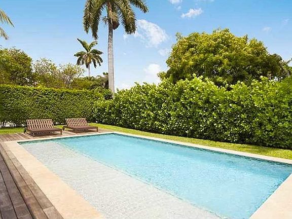 3rd image of 435 W Dilido Dr #000