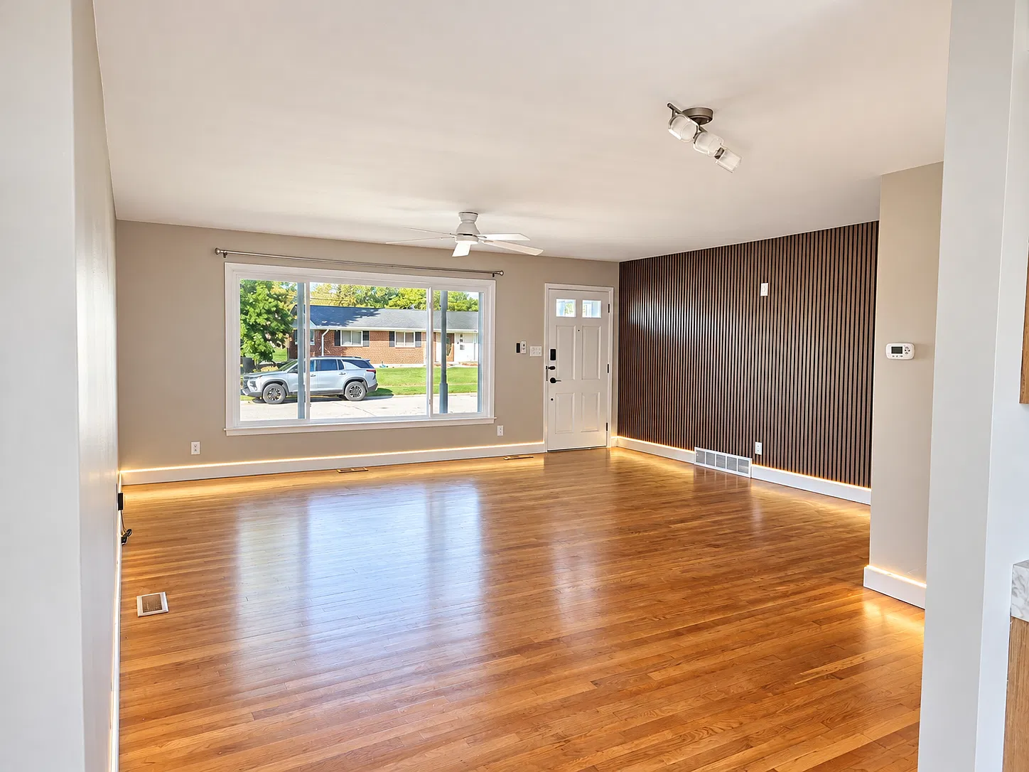 3 bed, 1608 sqft, $1,750 — Photo 2