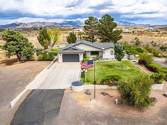2nd image of 3232 Hualapai Mountain Rd