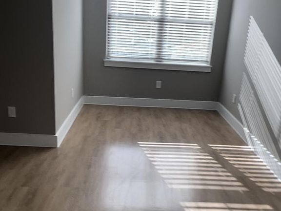 3rd image of 131 Holling Dr #127
