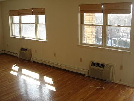 2nd image of 1934 76th St #2