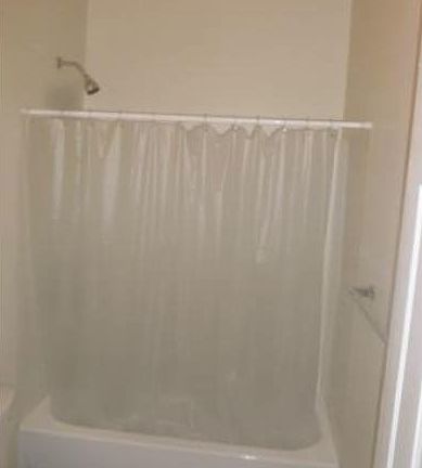 5th image of 6000 Elmwood Ave