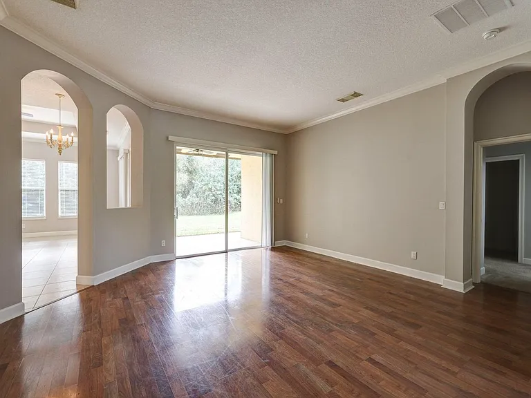 833 SW Vineland Ct — Photo 5