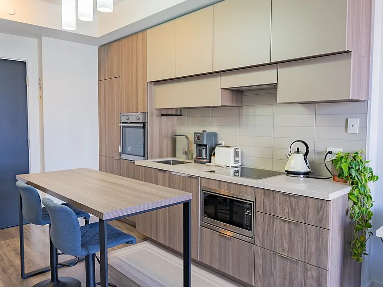 8 Eglinton Ave E #1710 — Photo 4