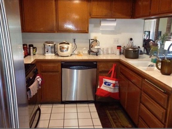 2nd image of 1142 S Crofter Dr