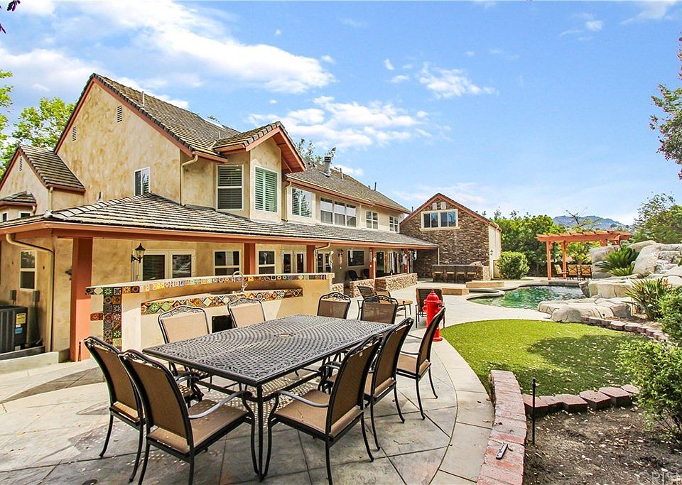 1st image of 4354 Hunt Club Ln