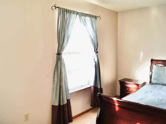 3rd image of 573 Brandywine Dr