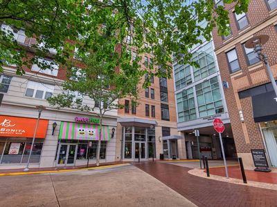 444 W Broad St Unit 428, Falls Church, VA, 22046