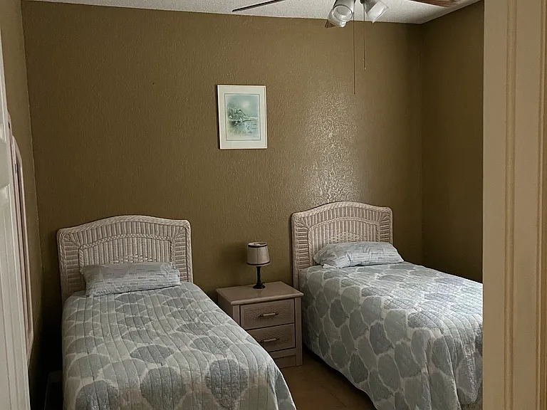 8421 Norbert Ave — Photo 15