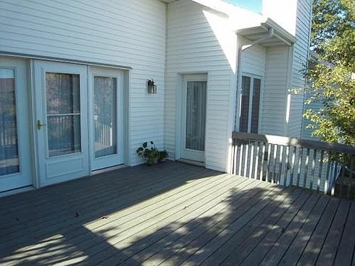3rd image of 3025 Pheasant Dr APT A