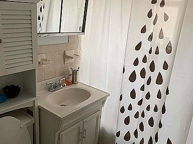 4th image of 23-54 23rd St #2