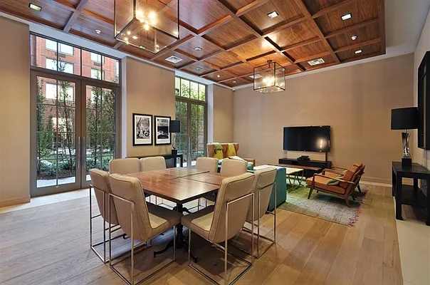 Sold by Corcoran | media 21