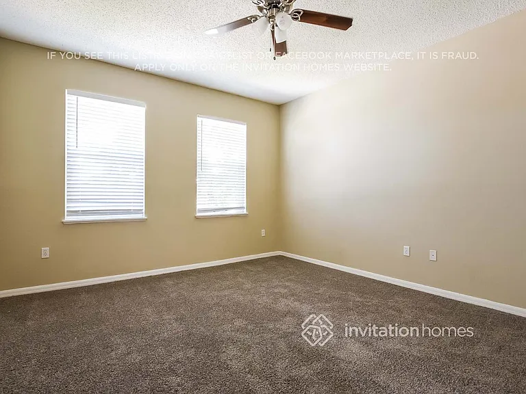 371 Pebble Ct — Photo 10