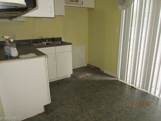 2nd image of 148 Linden St