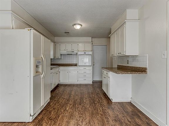 5th image of 1526 Sunrise Cir