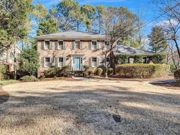 1564 Biddle Ct, Dunwoody, GA 30338