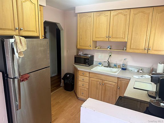 2nd image of 243 Pershing Parkway