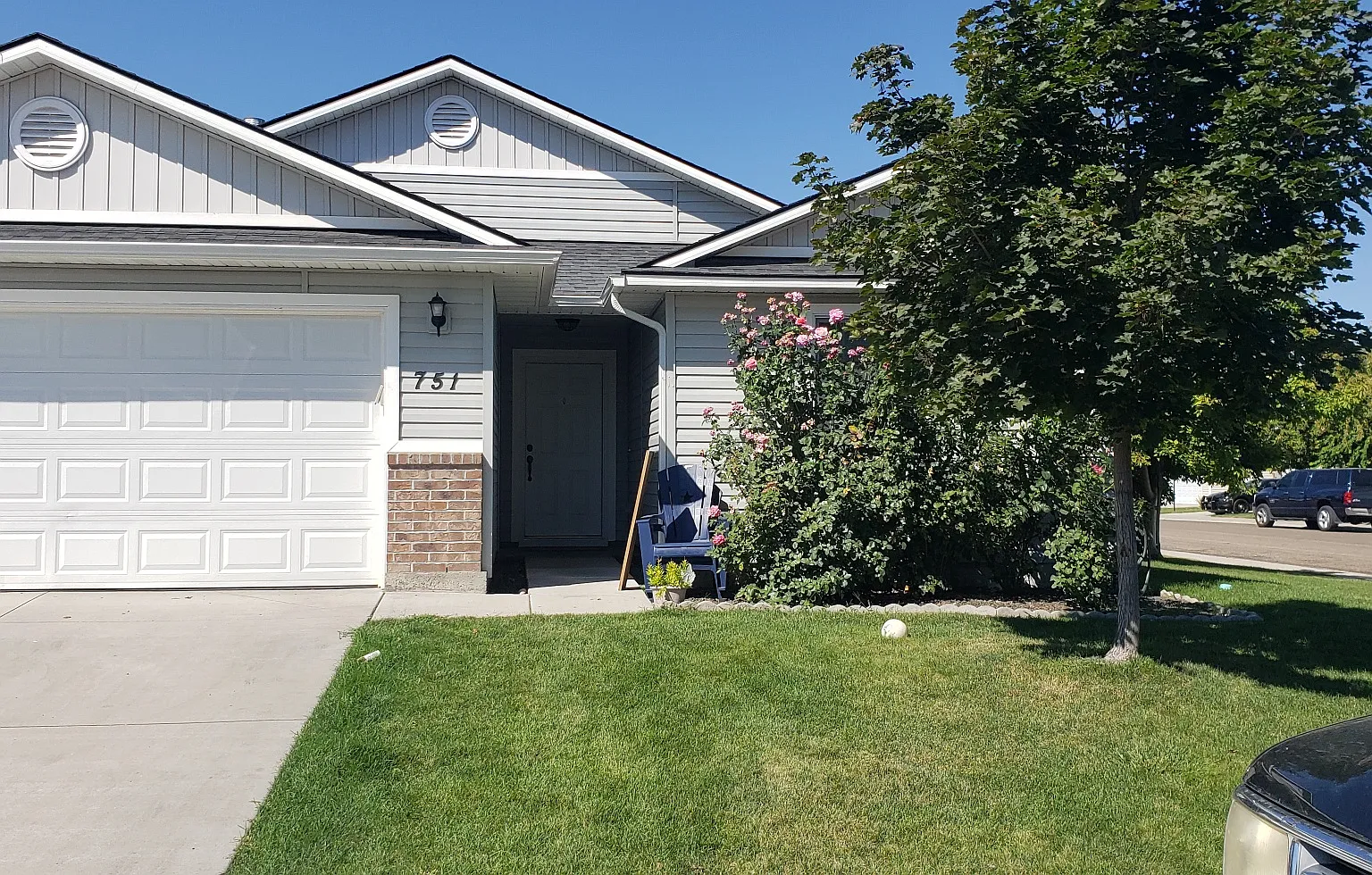 4 bed, 1853 sqft, $2,100 — Photo 1