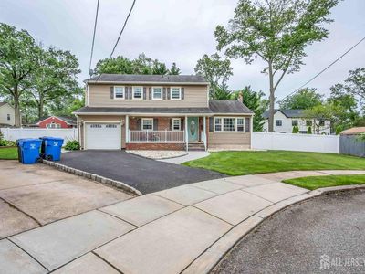 29 Christopher Ln, Colonia, NJ, 07067