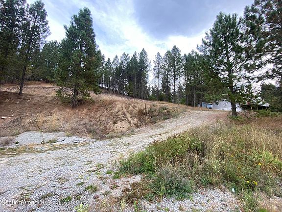 3rd image of 610 Country Club Ln