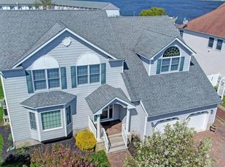 56 Green Island Rd, Toms River, NJ 08753