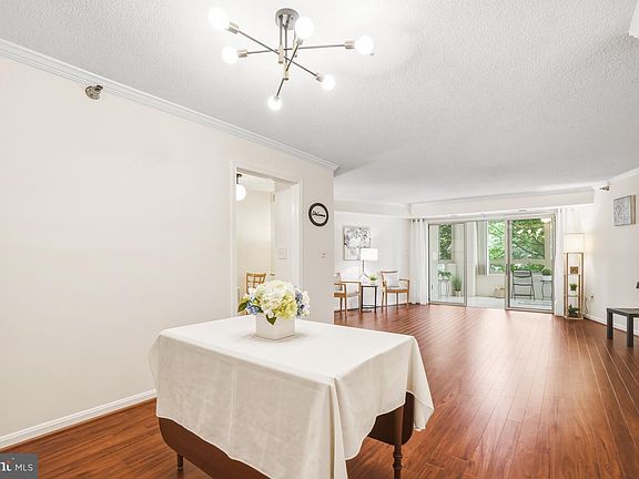 5th image of 14805 Pennfield Cir APT 206