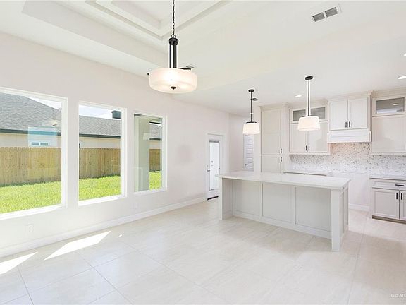 2nd image of 1203 Gabriel Dr