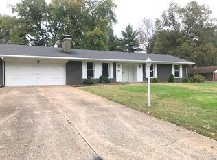 37 Hemlock Dr, Belleville, IL