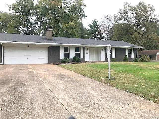 37 Hemlock Dr photo 1