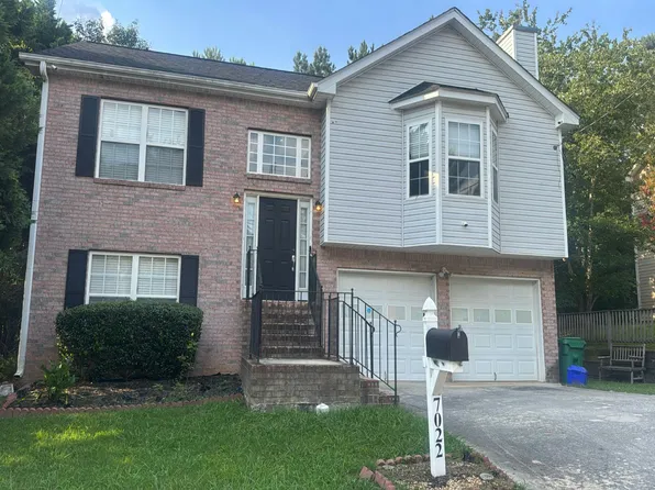 7022 Red Maple Ln, Lithonia, GA 30058