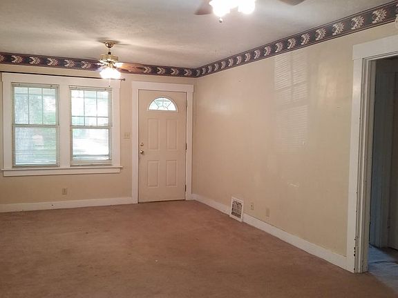 2nd image of 835 S 5th St