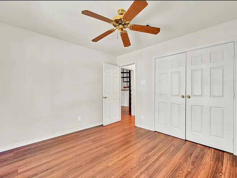 1029 Shoreline Dr — Photo 24