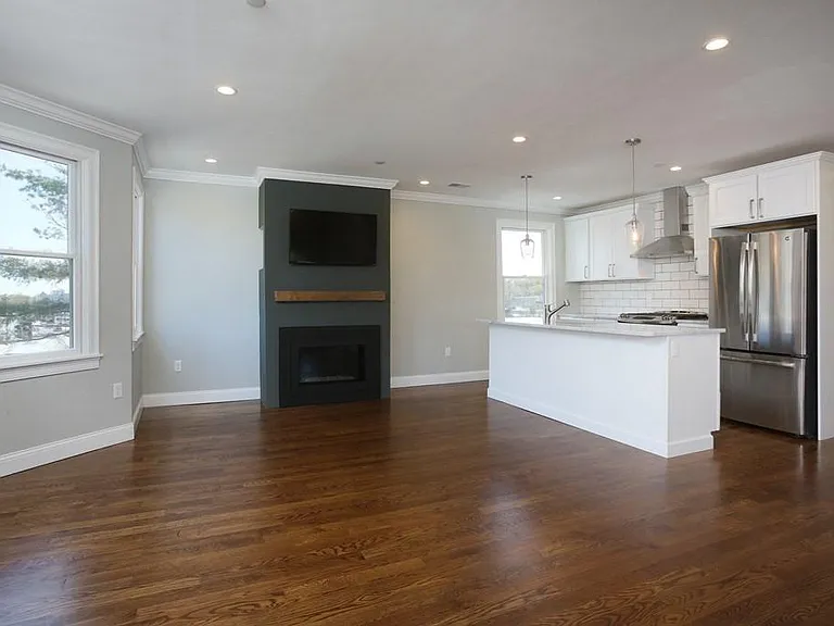 660 Somerville Ave #2 — Photo 2