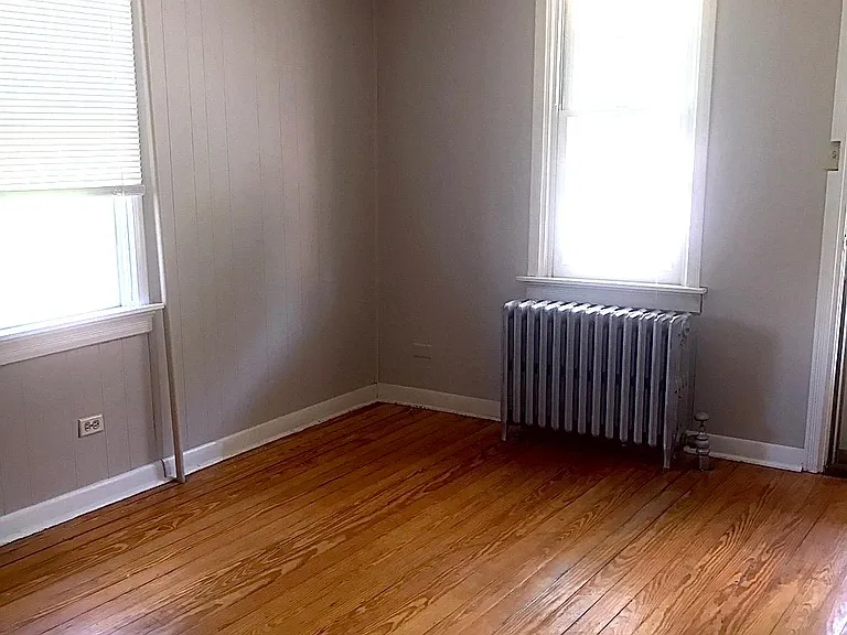 121 Half St — Photo 4