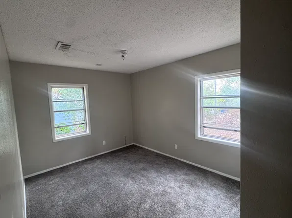 313 Houston St, Lone Star, TX 75668