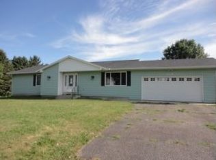 601 3rd St NW, Hayfield, MN 55940