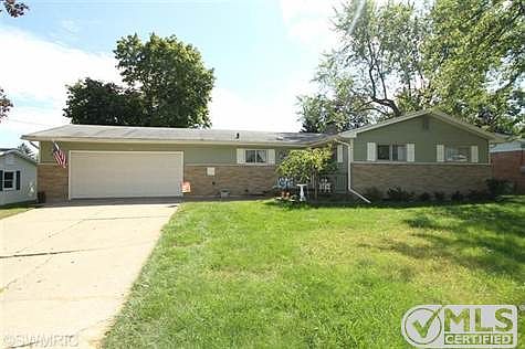 1st image of 162 Lincolnwood Dr