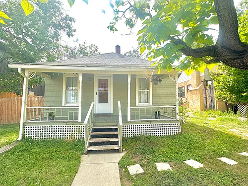 1908 N Chestnut St Photo 1
