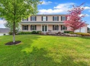 15582 Hunting Ridge Trl, Granger, IN 46530