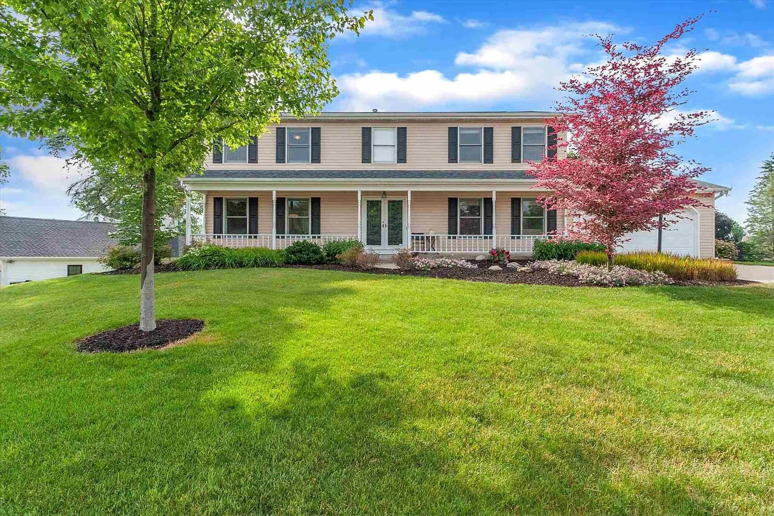 15582 Hunting Ridge Trl photo 1